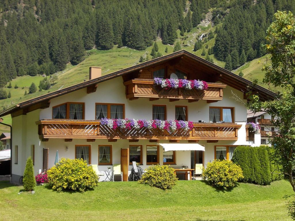 Haus Schoderbock Lägenhet Sankt Leonhard im Pitztal Exteriör bild