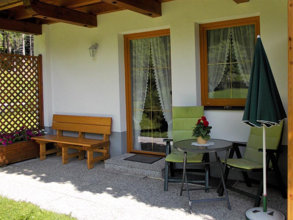Haus Schoderbock Lägenhet Sankt Leonhard im Pitztal Exteriör bild