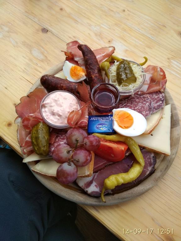Haus Schoderbock Lägenhet Sankt Leonhard im Pitztal Exteriör bild