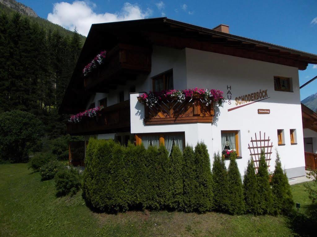Haus Schoderbock Lägenhet Sankt Leonhard im Pitztal Exteriör bild